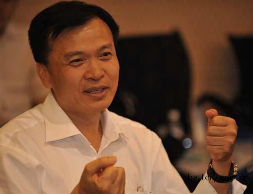 宋?。褐苯影l(fā)展純電動(dòng)汽車不是科學(xué)決策