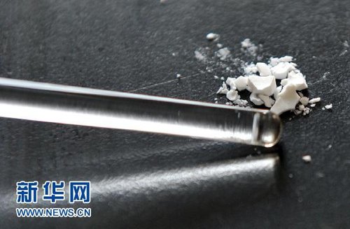 我國科學(xué)家研制出納米“仿生骨”新型材料